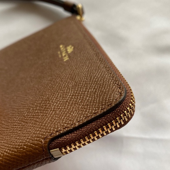 NWT COACH F58032 CORNER ZIP WRISTLET IN CROSSGRAIN LEATHER MSRP - Picture 4 of 6